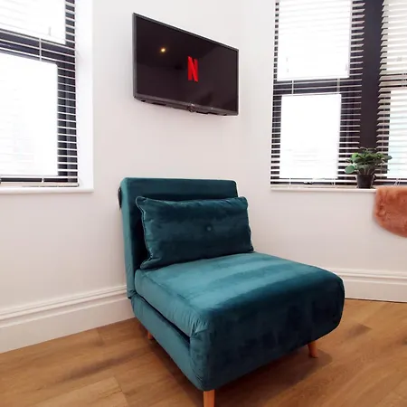 No2 Grosvenor House - Easy Access To The City Apartamento