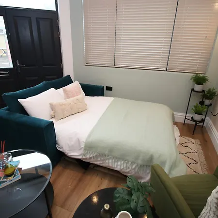 Apartment No2 Grosvenor House - Easy Access To The City