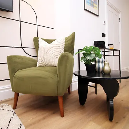 No2 Grosvenor House - Easy Access To The City *