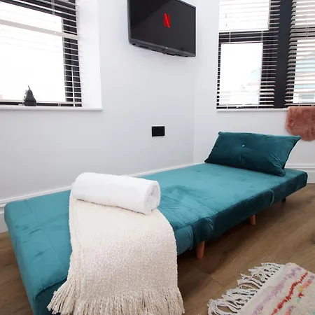No2 Grosvenor House - Easy Access To The City *