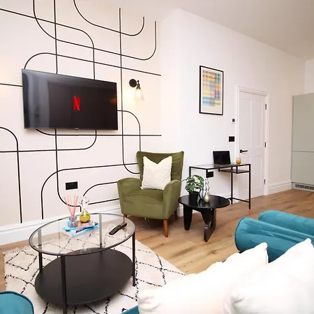 No2 Grosvenor House - Easy Access To The City * 布里斯托