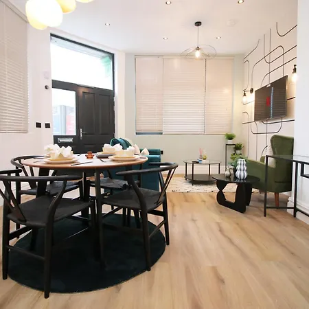No2 Grosvenor House - Easy Access To The City Apartment
